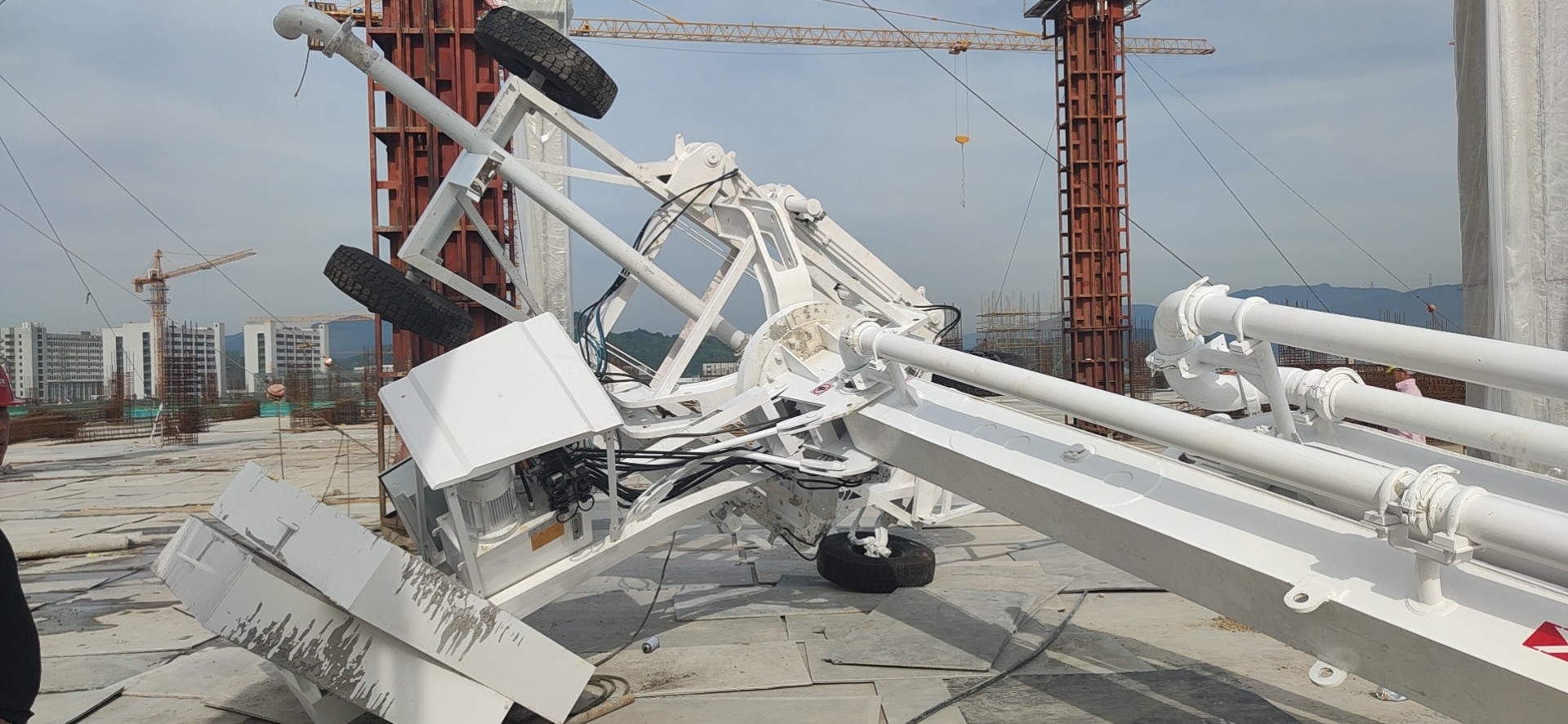 車載式液壓布料機 車載式液壓布料機