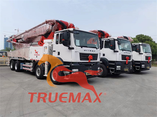 混凝土泵車.jpg 混凝土泵車.jpg